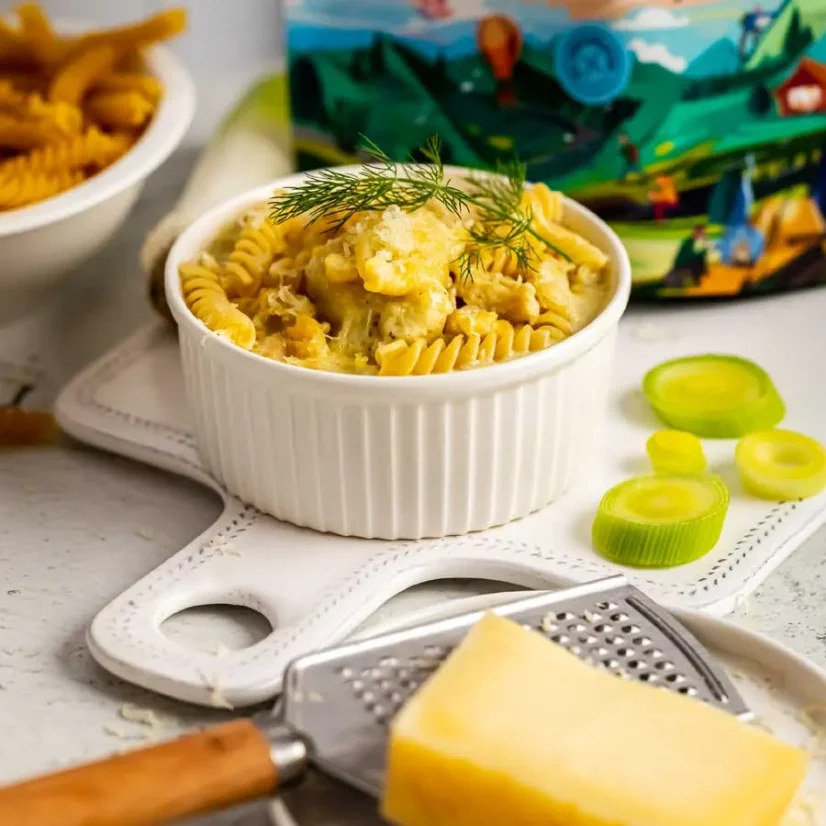 Lyommy Kurczak w sosie serowo-porowym z makaronem bezglutenowym