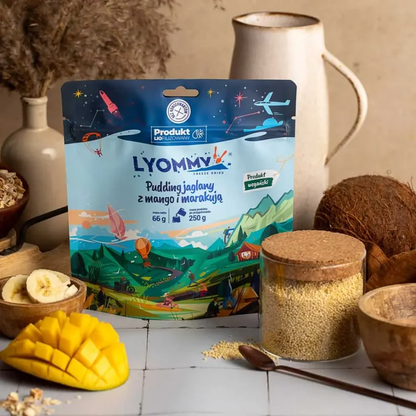 Lyommy Pudding jaglany z mango i marakują