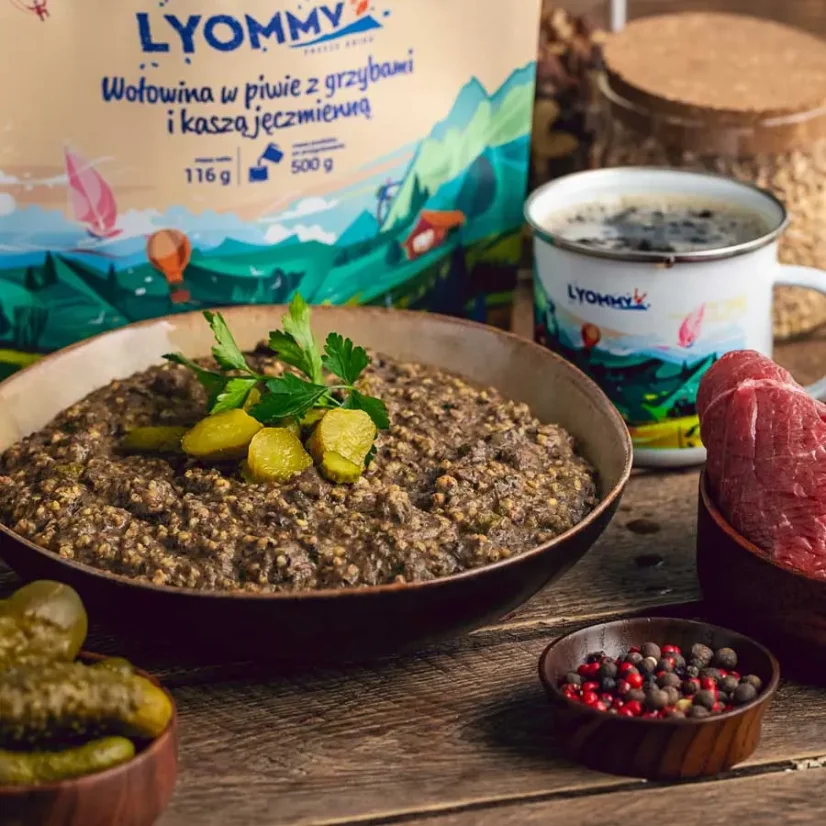 Lyommy Wołowina w piwie z grzybami i kaszą jęczmienną