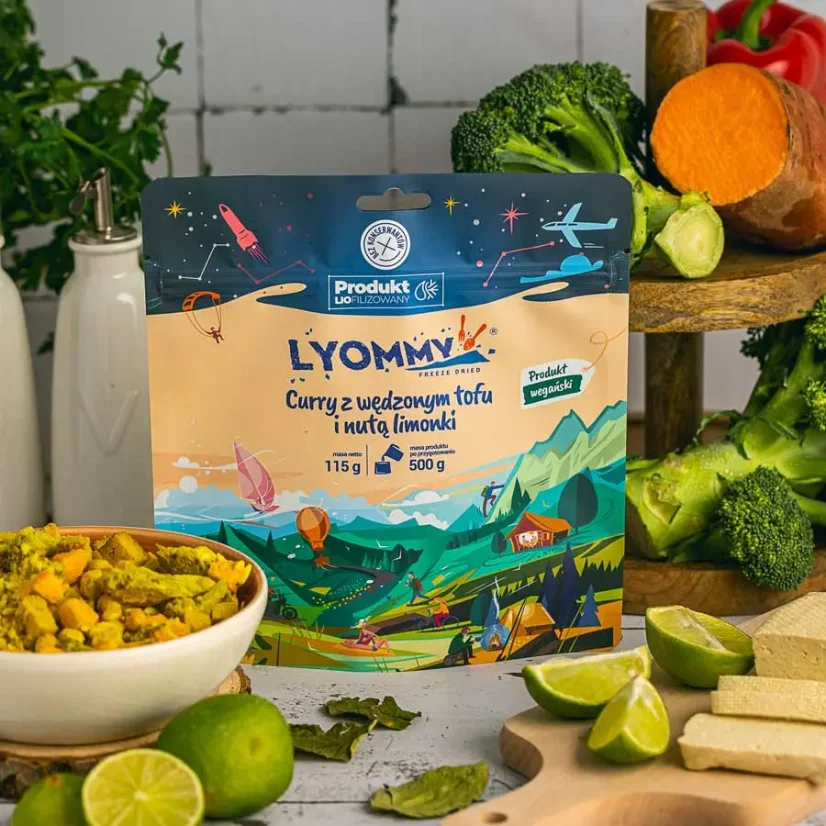 Lyommy Curry z wędzonym tofu i nutą limonki
