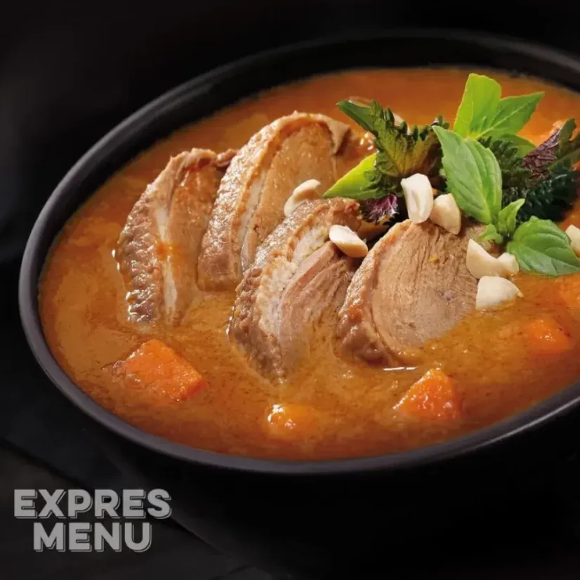 Expres Menu Massaman karí s kačacím mäsom