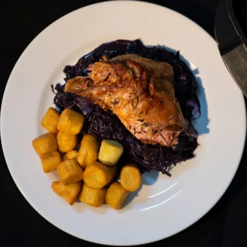 Adventure Menu St. Martin's goose with cabbage and dumplings