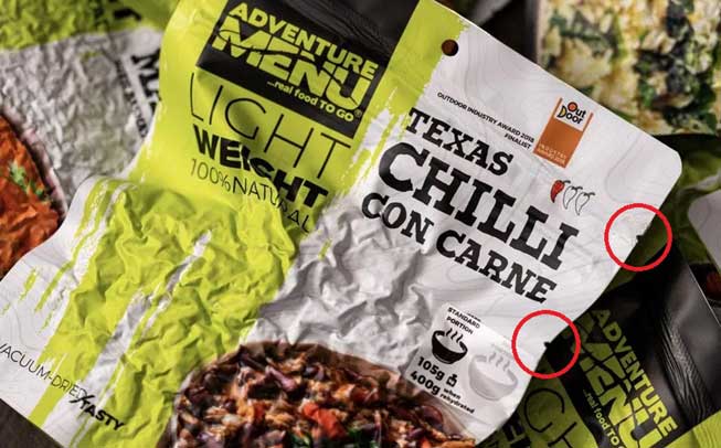 detail sáčku s vakuově sušeným jídlem adventure menu