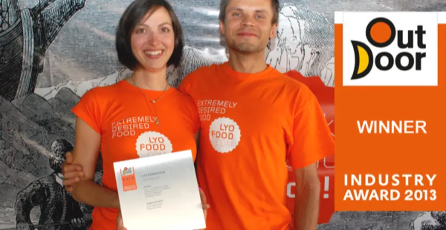 předávání ceny The Gold OutDoor Industry Award majitelům firmy lyofood